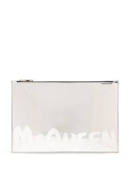 Alexander McQueen Clutch mit Graffiti-Print - Silber von Alexander McQueen