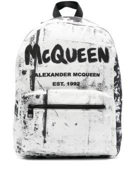 Alexander McQueen Rucksack mit Logo-Print - Weiß von Alexander McQueen