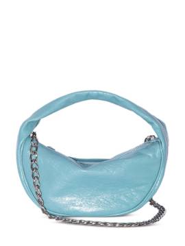 BY FAR Mini Cush Cadet Schultertasche mit Knitteroptik - Blau von BY FAR