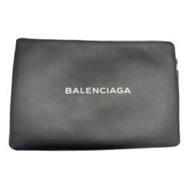 Balenciaga Everyday Leder Clutches von Balenciaga