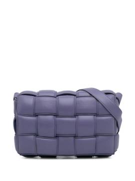 Bottega Veneta Pre-Owned 2019-2023 Maxi Intrecciato Padded Cassette crossbody bag - Violett von Bottega Veneta