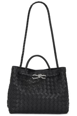 Bottega Veneta TASCHE MEDIUM ANDIAMO in Black & Vintage Silver - Black. Size all. von Bottega Veneta