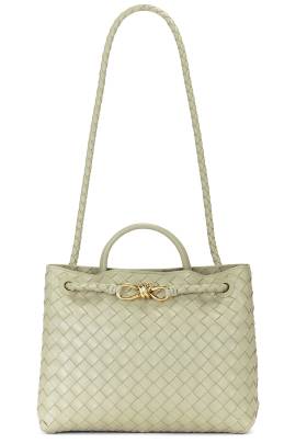 Bottega Veneta TASCHE MEDIUM ANDIAMO in Travertine & Muse Brass - Taupe. Size all. von Bottega Veneta