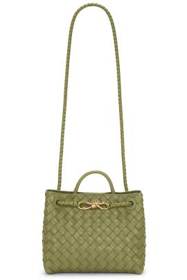 Bottega Veneta TASCHE SMALL ANDIAMO in Matcha & Muse Brass - Green. Size all. von Bottega Veneta