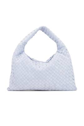 Bottega Veneta TASCHE SMALL HOP in Lunar & Muse Brass - Baby Blue. Size all. von Bottega Veneta