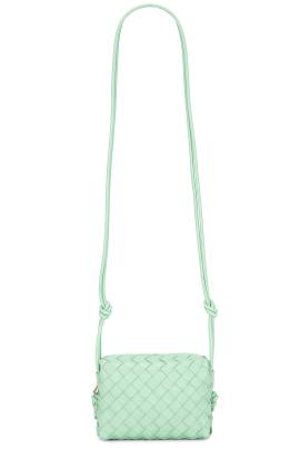 Bottega Veneta TASCHE in Siren & Gold - Sage. Size all. von Bottega Veneta