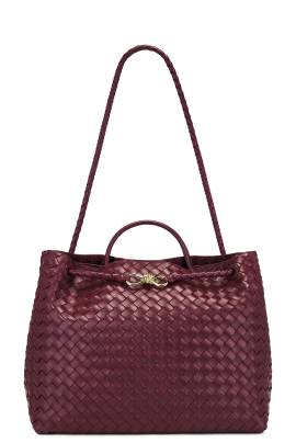 Bottega Veneta TASCHEN LARGE ANDIAMO in Barolo & Muse Brass - Wine. Size all. von Bottega Veneta