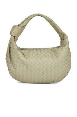 Bottega Veneta TASCHEN SMALL JODIE in Travertine & Gold - Sage. Size all. von Bottega Veneta