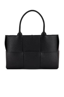 Bottega Veneta TOTE-BAG ARCO in Black & Gold - Black. Size all. von Bottega Veneta