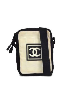 CHANEL Pre-Owned 2003 Travel Sport Line Schultertasche - Nude von CHANEL Pre-Owned