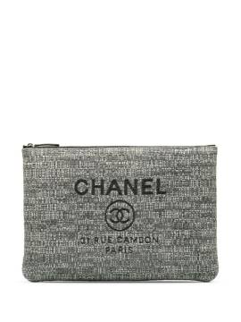 CHANEL Pre-Owned 2018 Deauville O Case Clutch - Grau von CHANEL Pre-Owned