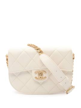 CHANEL Pre-Owned 2021-2024 Mini CC Quilted Caviar Round Moon Messenger Flap crossbody bag - Weiß von CHANEL Pre-Owned