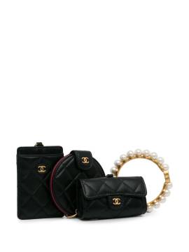 CHANEL Pre-Owned 2021 pre-owned Chanel Pearl Crown CC Wristlet Multi Pouches Clutch - Schwarz von CHANEL Pre-Owned