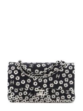 CHANEL Pre-Owned Classic Double Flap Bag in quilted printed satin - Schwarz von CHANEL Pre-Owned