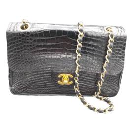 Chanel Diana Lackleder Handtaschen von Chanel