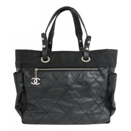 Chanel Paris-Biarritz Leder Handtaschen von Chanel