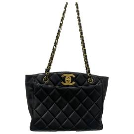 Chanel Timeless/Classique Leder Handtaschen von Chanel