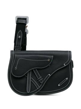 Christian Dior Pre-Owned 2022 Kaws Saddle Pouch Umhängetasche aus strukturiertem Kalbsleder - Schwarz von Christian Dior