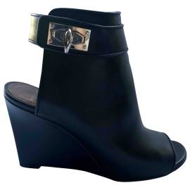 Givenchy Shark Leder Opentoes stiefel von Givenchy