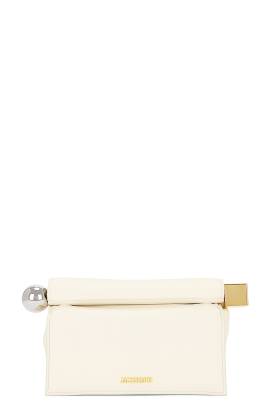 JACQUEMUS TASCHE LA POCHETTE ROND CARE in Helles Elfenbein - Ivory. Size all. von JACQUEMUS