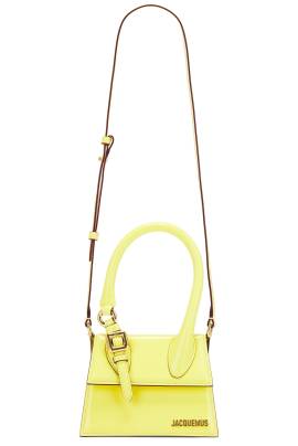 JACQUEMUS TASCHE LE CHIQUITO MOYEN BOUCLE in Gelb - Yellow. Size all. von JACQUEMUS