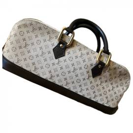 Louis Vuitton Alma Long Leder Handtaschen von Louis Vuitton