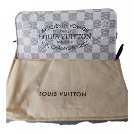 Louis Vuitton Ikat Leder Portemonnaies von Louis Vuitton