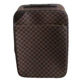 Louis Vuitton Pegase Leder Reisetaschen von Louis Vuitton