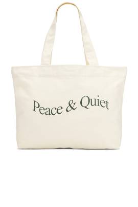 Museum of Peace and Quiet TASCHE WORDMARK in Knochen - Cream. Size all. von Museum of Peace and Quiet