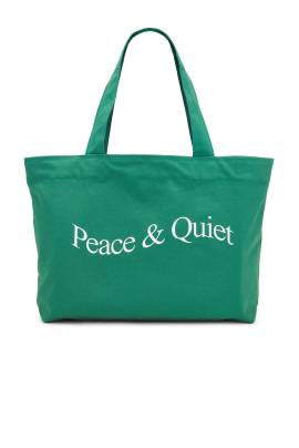 Museum of Peace and Quiet TASCHE WORDMARK in Wald - Green. Size all. von Museum of Peace and Quiet