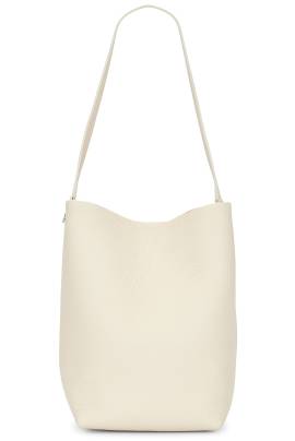 The Row TASCHE MEDIUM NS in Ivory ANS - Ivory. Size all. von The Row