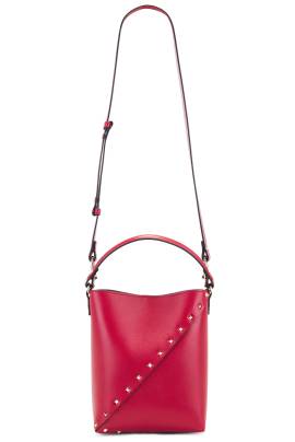 Valentino Garavani TASCHE ROCKSTUD WISPY BUCKET in Rosso - Red. Size all. von Valentino Garavani