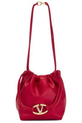 Valentino Garavani TASCHE V LOGO DRAWSTRING in Rosso - Red. Size all. von Valentino Garavani