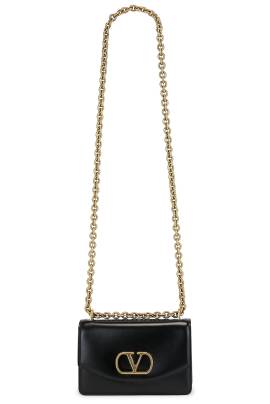 Valentino Garavani TASCHE in Nero - Black. Size all. von Valentino Garavani
