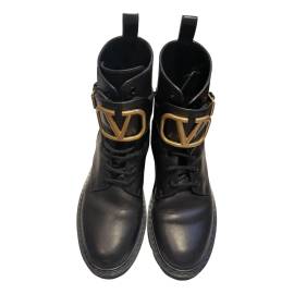 Valentino Garavani V Logo Leder Mit gurten boots von Valentino Garavani