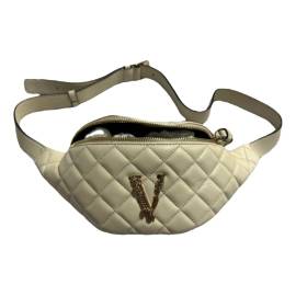 Versace La Medusa Leder Clutches von Versace